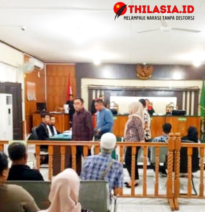 
					Aktivis Riau Cep Permana Galih Kecam Roni Pasla Yang Menjadi Ketua Fraksi PAN Pekanbaru, Desak DPP PAN Untuk Pecat Dari PAN Karena Diduga Terlibat Kuat Kasus Korupsi Videotron 972 Juta