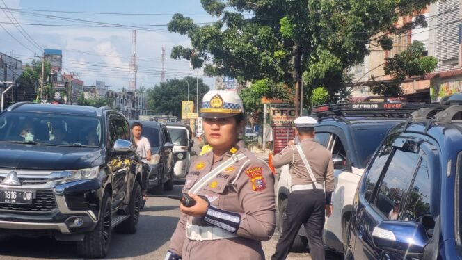 
					Ditlantas Polda Riau dan Satlantas Polresta Pekanbaru Perketat Pengamanan di SPBU dan Titik Rawan Kepadatan