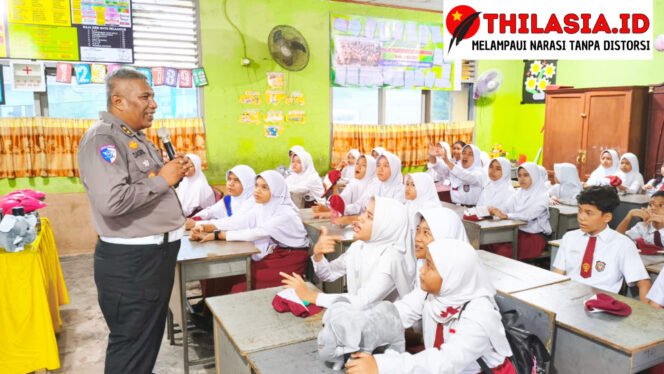 
					Tanamkan Disiplin Berlalu Lintas dan Peduli Lingkungan Sejak Dini, Ditlantas Polda Riau Sambangi SDN 42 Pekanbaru