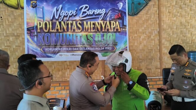 
					Korlantas Polri Puji Inovasi Ditlantas Polda Riau, Ojol Ditetapkan sebagai Duta Keselamatan dan Mitra Strategis Polri