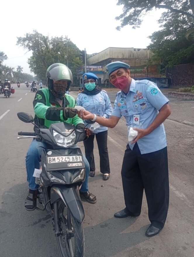 
					TWPG Riau Peduli Kesehatan Masyarakat, Bagikan Masker Dampak Kabut Asap Karhutla