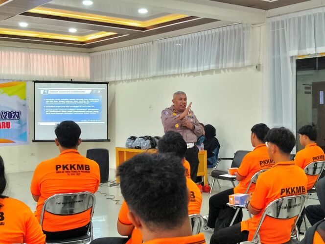 
					Polantas Karib Edukasi Mahasiswa Baru STT Pekanbaru, Dorong Generasi Muda Jadi Pelopor Keselamatan Berlalu Lintas & Cinta Lingkungan