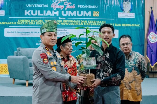 
					Posisi Stategis BEM UHTP Terhadap Kuliah Umum Kapolda Riau – Menegaskan Peran Mahasiswa Sebagai Mitra Kritis – Strategis Dalam Isu Ekologi Digital