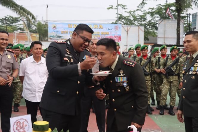 
HUT TNI Ke 81, Surprise Kapolres Kampar Kepada Kodim 0313/KPR