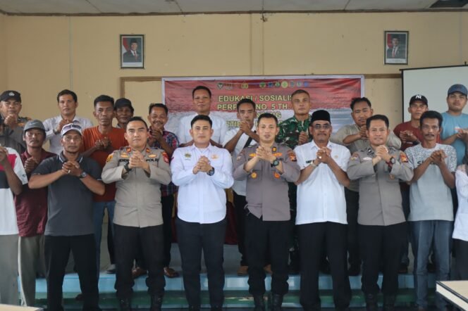 
Polres Bengkalis Sosialisasikan Perpres Nomor 5 Tahun 2025, Warga Kelemantan Barat Diberikan Edukasi Penertiban Kawasan Hutan