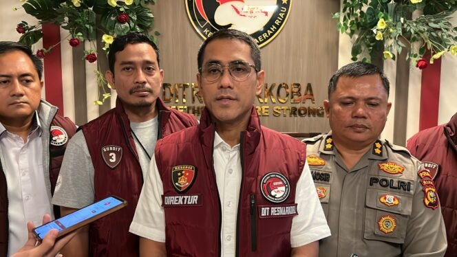 
Operasi Gabungan Bareskrim Polri dan Polda Riau, 68 Orang Diamankan di Tempat Hiburan Malam Pekanbaru