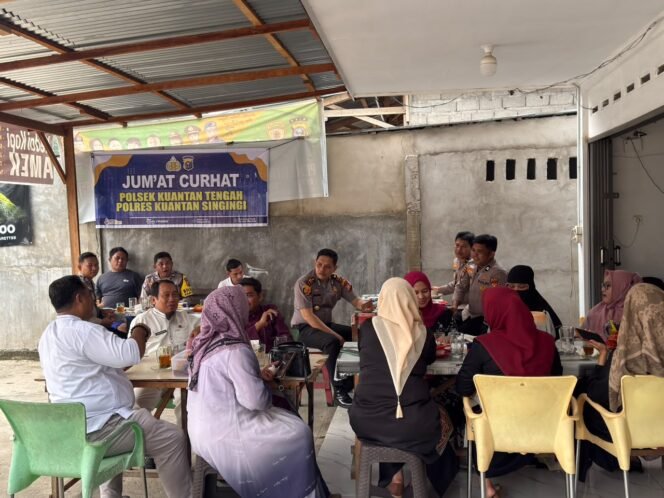 
Polsek Kuantan Tengah dan Polsek Benai Gelar Jumat Curhat, Pererat Silaturahmi dan Jaga Kamtibmas