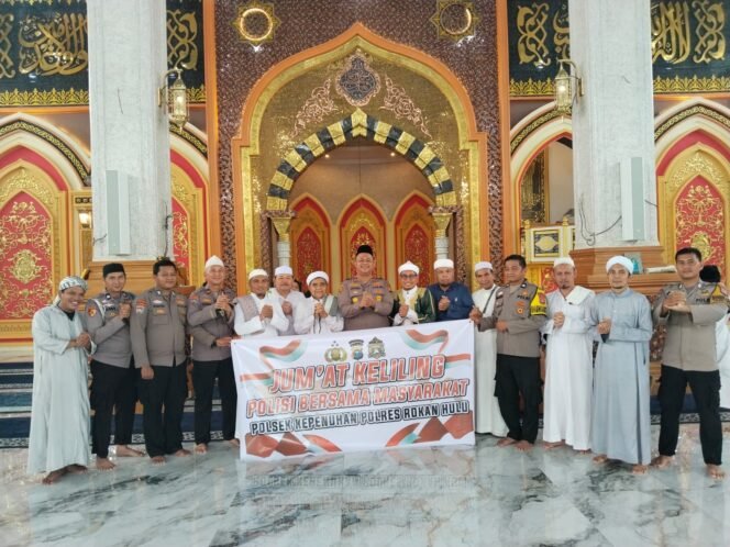 
Kapolsek Kepenuhan Gelar Jumat Keliling, Imbau Warga Cegah Karhutla dan Penyalahgunaan Narkoba