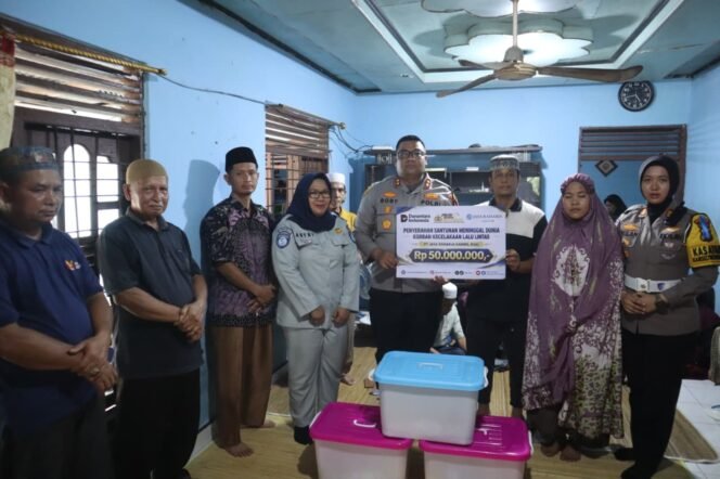 
					Tunjuk Kepedulian Terhadap Korban Laka Lantas, Kapolres Kampar Temui Keluarga Almarhum Alfarezi