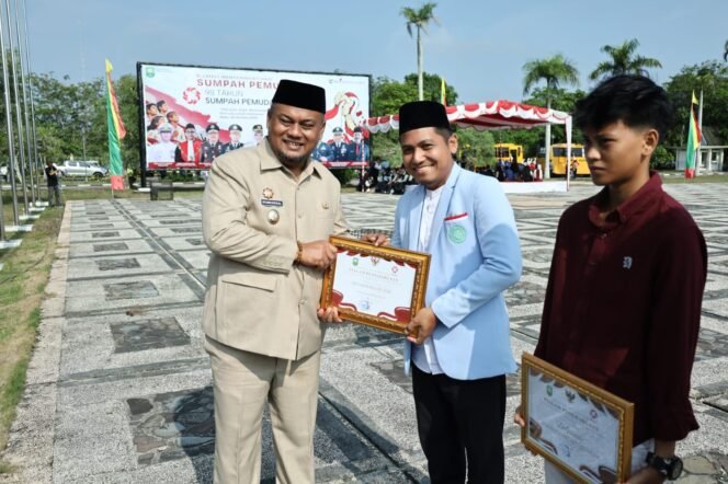 
					Harumkan Nama Siak di Kancah Nasional, BKPRMI Siak Dinobatkan Sebagai DPD Terbaik pada BKPRMI Award 2026