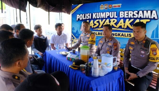 
					Kapolres Bengkalis Jalin  Silaturahmi dan Kebersamaan Bersama Masyarakat di Rupat Utara