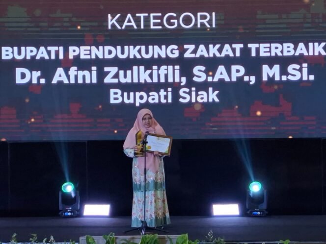 
Bupati Siak Afni, Satu-satunya Kepala Daerah dari Riau Penerima Grand Award Baznas RI 2026